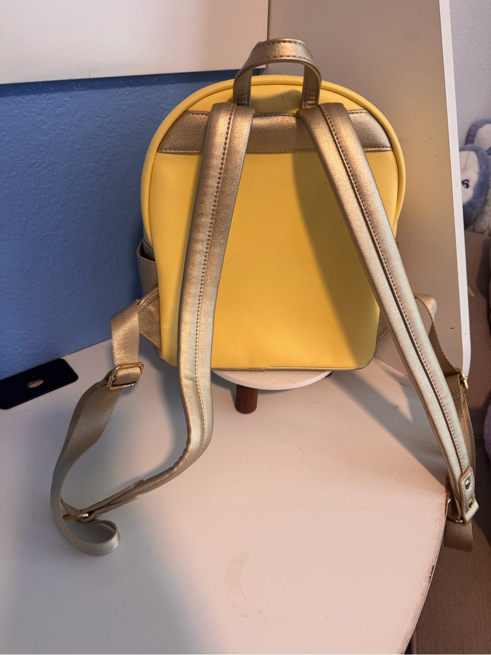 Loungefly Yellow Scallop Mini Backpack - Picture 9 of 9